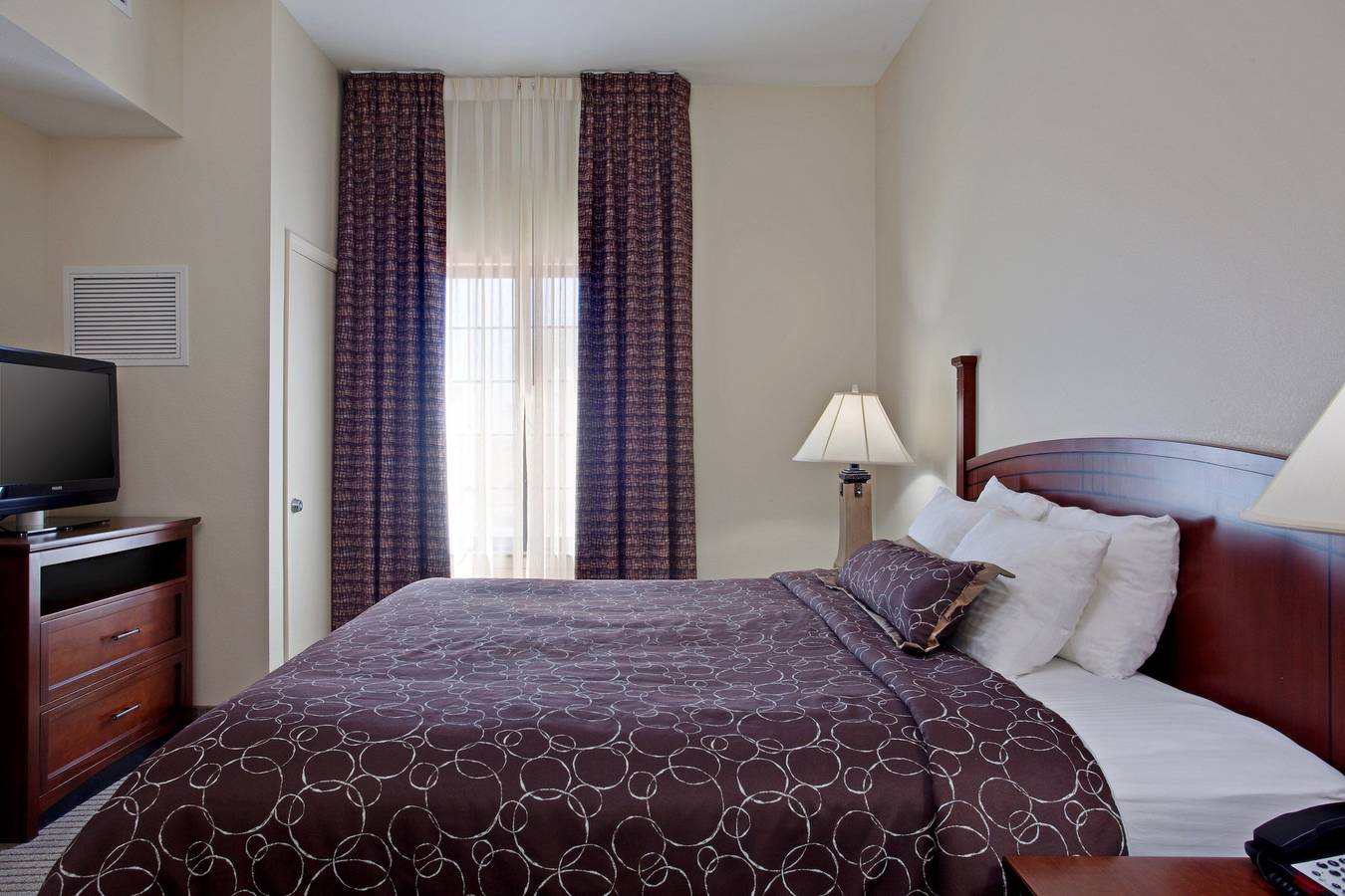 Staybridge Suites Palmdale in Los Angeles County