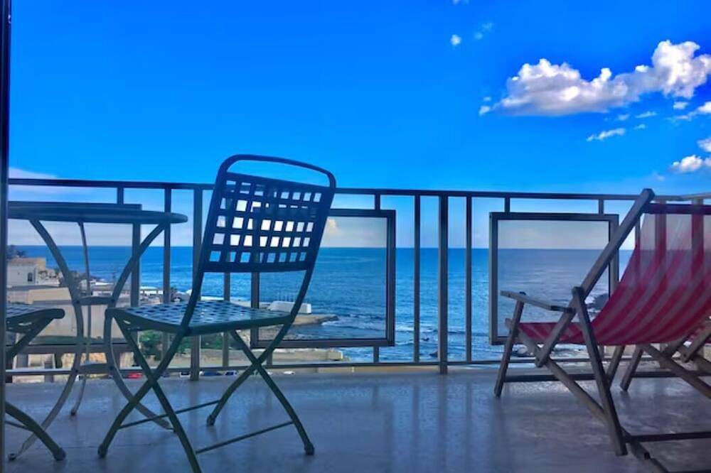 Geheel appartement, Sea-View Retreat ! in Paceville, San Giljan