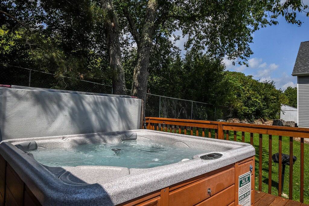 Vacation House for 6 Guests in McHenry, Deep Creek Lake