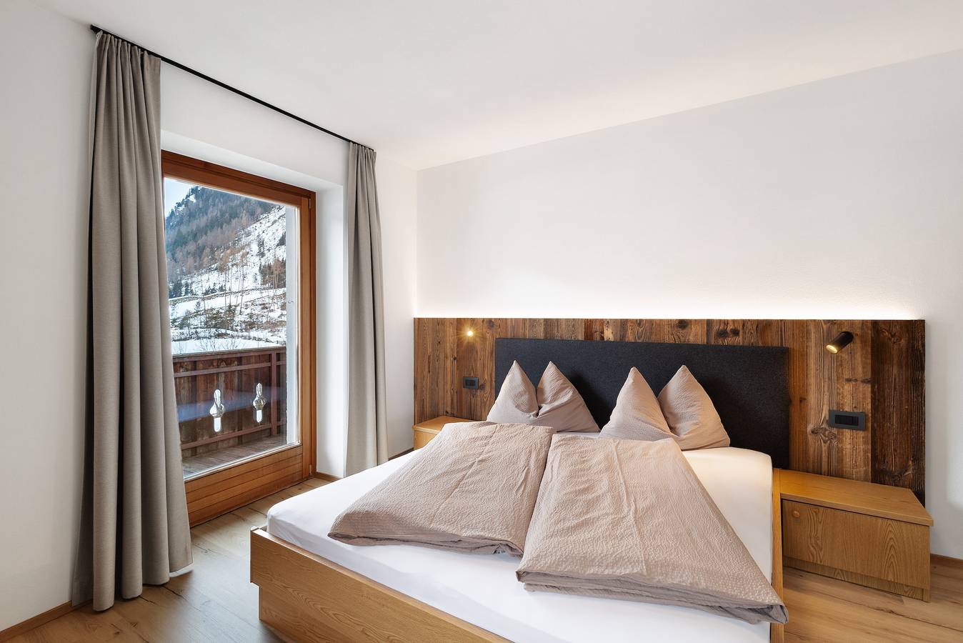 Ganze Wohnung, Ferienwohnung 'Pfaffingerhof Apt Piccolo Rabbit' mit Bergblick, Gemeinschaftsgarten und Wi-Fi in Antholz, Rasen-Antholz