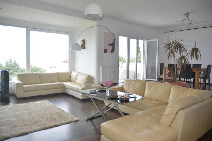 Bed and breakfast for 10 people, with garden and pool as well as view, child-friendly - 1
