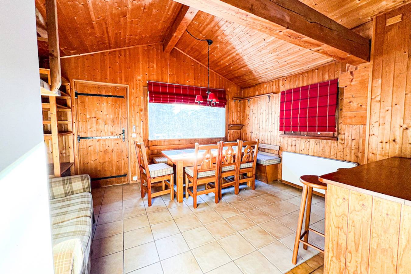 Snowflake cottage with garden in Les Grandes Montets, Chamonix