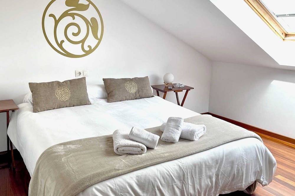 Entire apartment, The Cliffs - Vivemare in Viveiro, Galician Coast