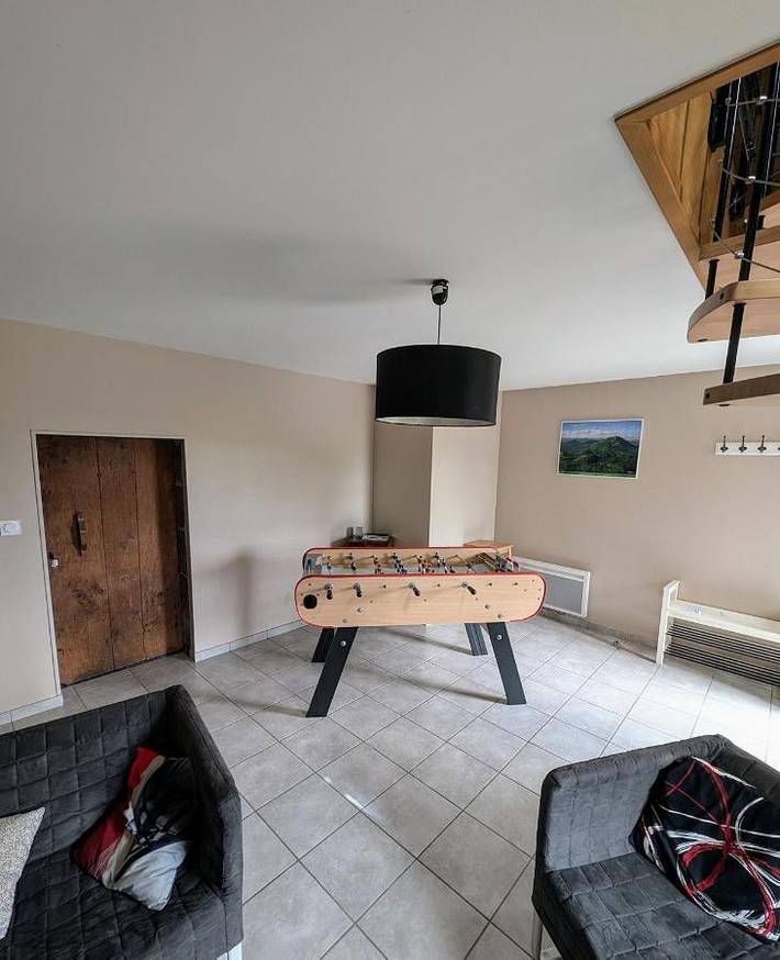 Location de vacances pour 8 personnes, avec terrasse ainsi que jardin et vue à Saint-Pierre-Roche - 4