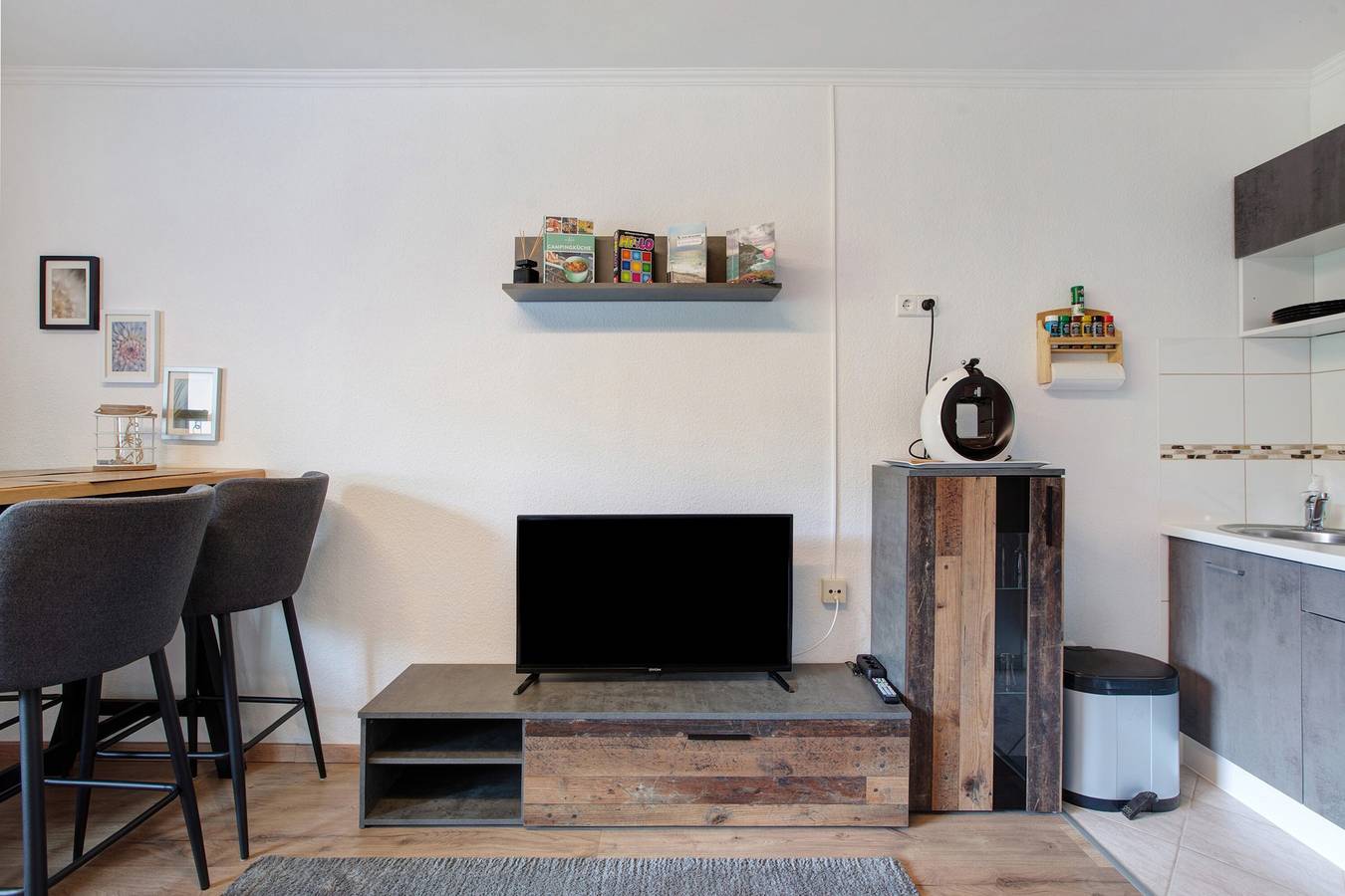 Apartamento entero, Apartamento vacacional 'Heidi' solo para adultos, con vistas a la montaña y terraza privada in Todtnauberg, Todtnau