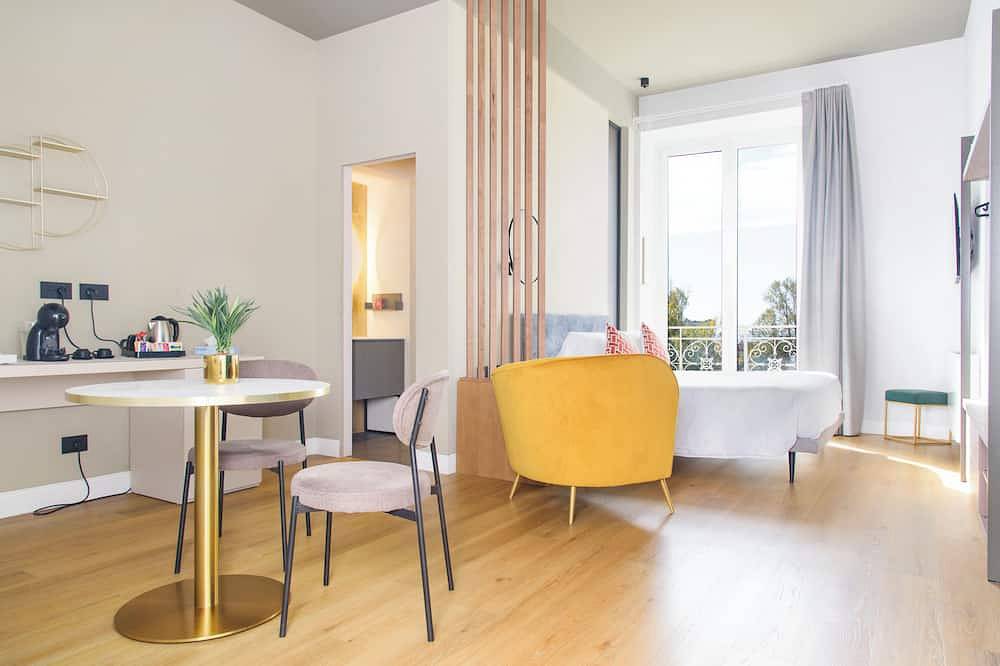 Entire apartment, Vesuvius Palace Aparthotel - Suite Venere in Ercolano, Vesuvio National Park