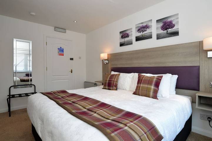 Fyne Rooms - Bute Superior King - Bed & Breakfast in Tighnabruaich, Argyll & Bute