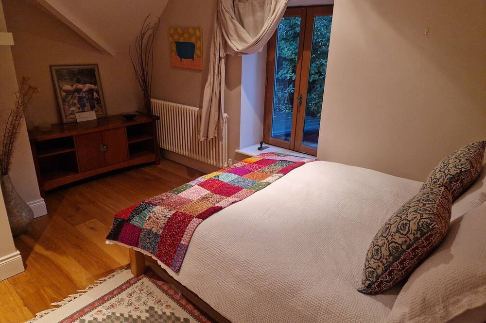 Uniquely designed cosy 2-bedroom cottage in Tinahely in County Wicklow