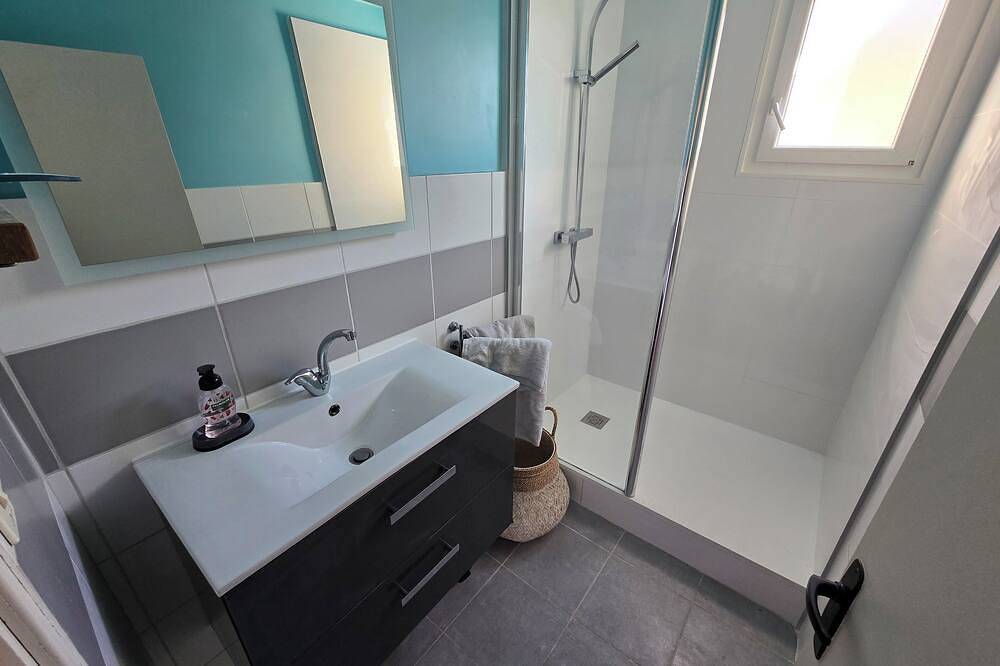 Entire apartment, Saintes Maries De La Mer: apartment/ flat - Les saintes maries de la mer in Saintes-Maries-de-la-Mer, Arles region