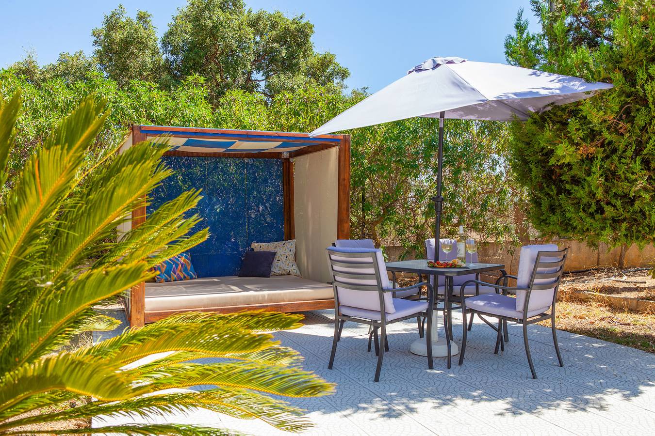Villa Las Salinas in Armação de Pera, Faro District