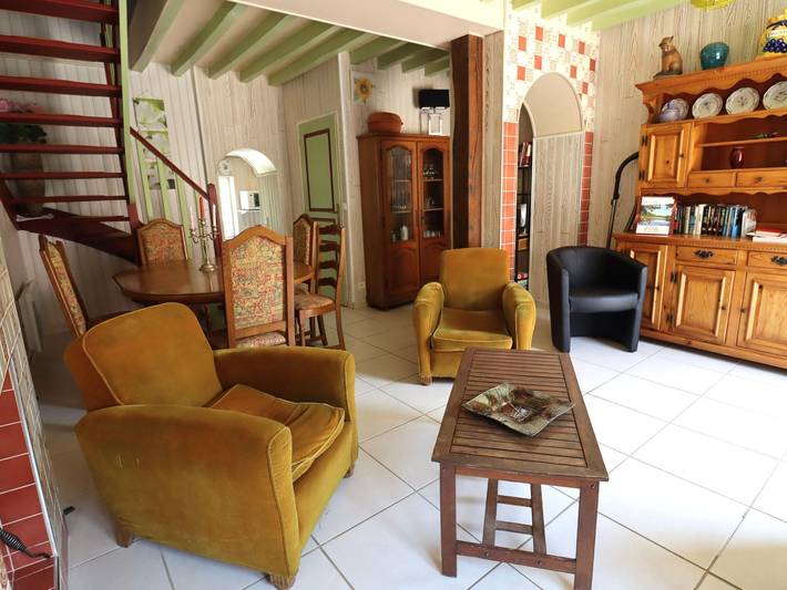 Renoviertes Landhaus mit beheiztem Pool und Haustiere erlaubt in der Nähe von Burgen in Moutiers-en-Puisaye, Auxerre und Umgebung