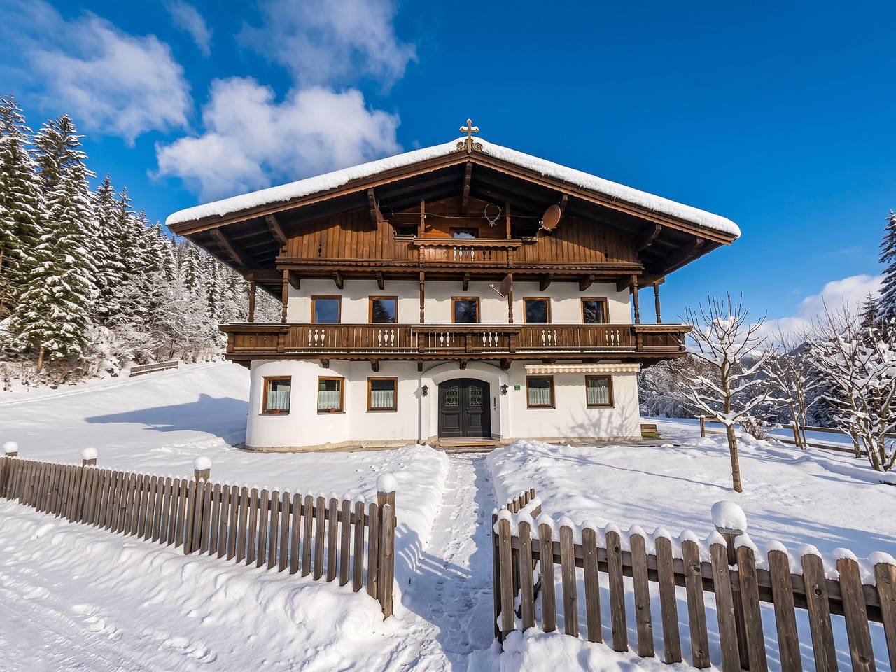 Traditionelles Ferienhaus in ruhiger Tallage in Westendorf (Tirol), Kaisergebirge