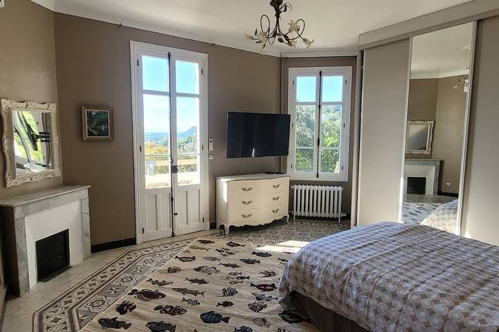 Sublime villa vue mer sur Cannes et îles de Lérins avec piscine chauffée in Mandelieu-la-Napoule, Côte méditerranéenne (France)