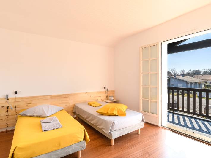 Location de vacances pour 10 personnes, avec balcon et jardin dans Plage du Cap de l'Homy - 4