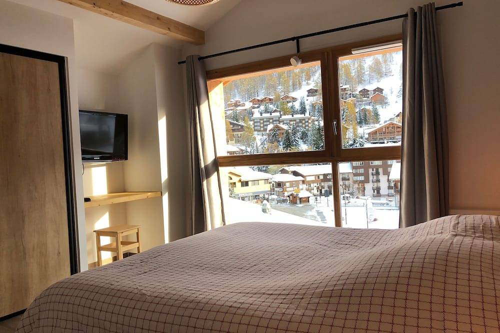 Grand Duplex avec cheminée, idéal en Famille-Centre Station, skis aux pieds :)) in La Foux d'Allos, Allos