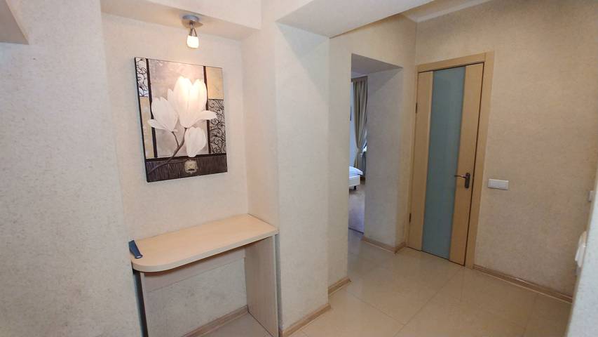 Ganze Wohnung, Zwei Schlafzimmer, Luxus, Bessarabska-Platz in Kiew, Rajon Schewtschenko