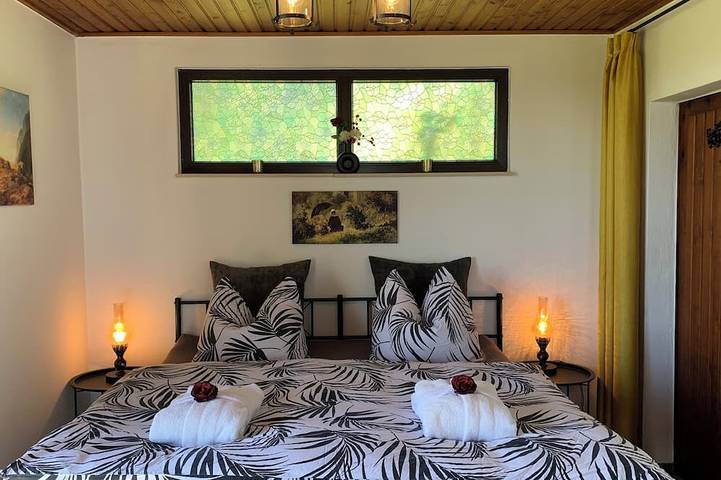 Ferienhaus für 2 Personen, mit Terrasse und Garten in Waltershausen - 2