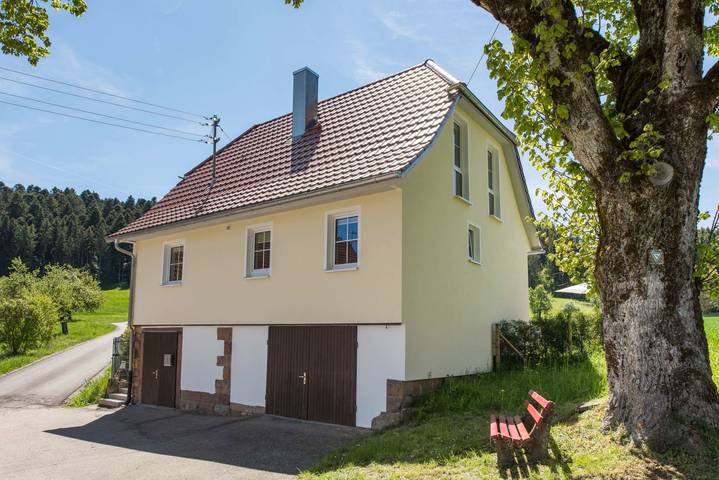 Ferienhaus für 8 Personen, mit Sauna und Terrasse sowie Garten - 1
