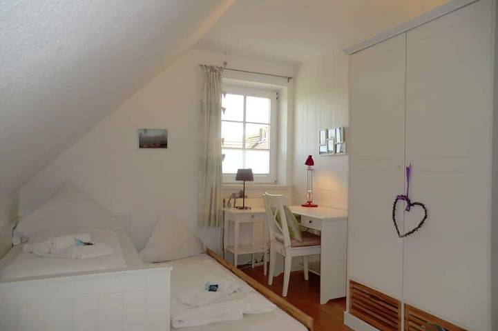 Ferienhaus für 6 Personen, mit Terrasse und Garten in Oevenum - 4