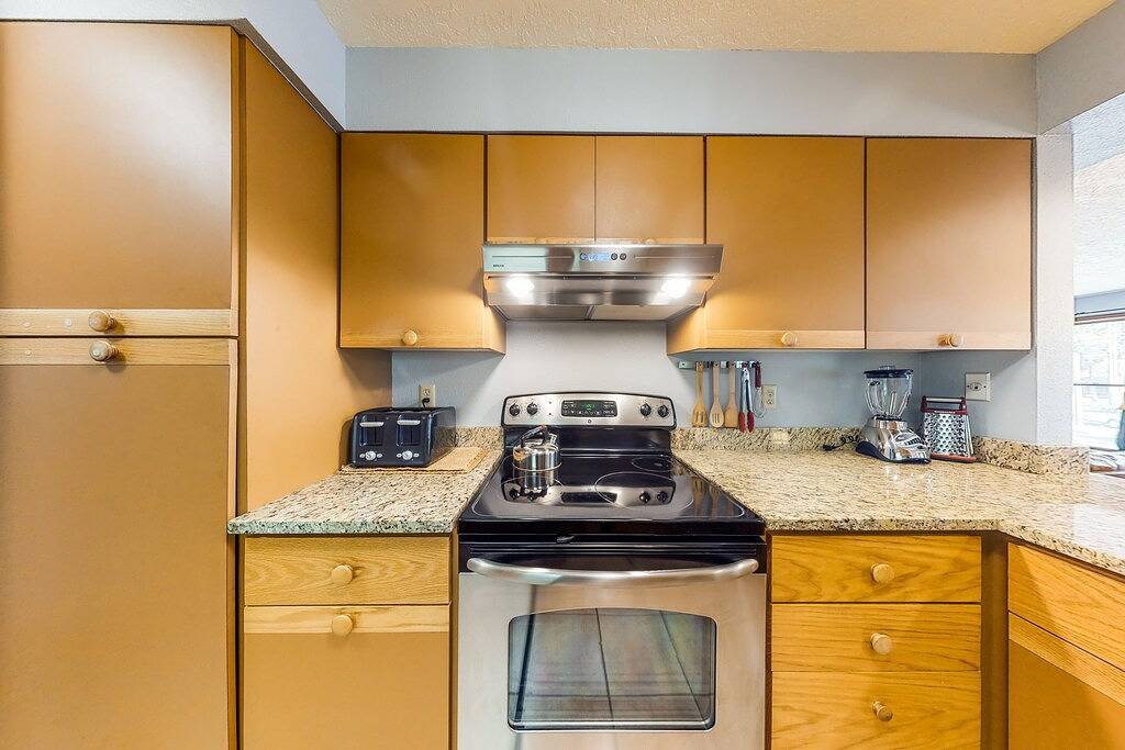 Ganze Wohnung, Dog-Friendly Condo with Mountain Views, a Shared Indoor Pool, & a Hot Tub in Arapahoe Basin