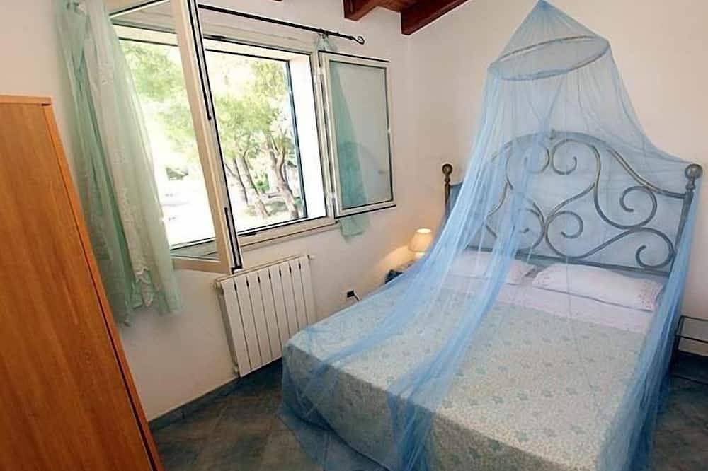 Sizilien von seiner schönsten Seite: Villa mit Gemeinschaftspool, Strandnähe in Isola (Italien), Syrakus