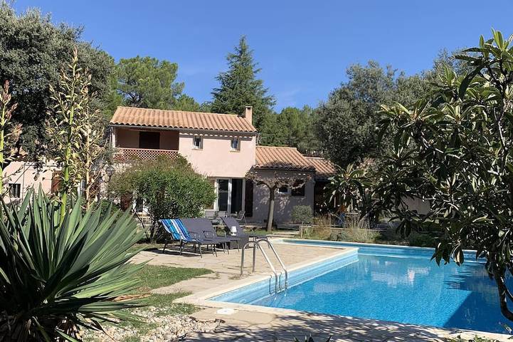 Ferienhaus für 6 Personen, mit Balkon und Garten in Bédoin