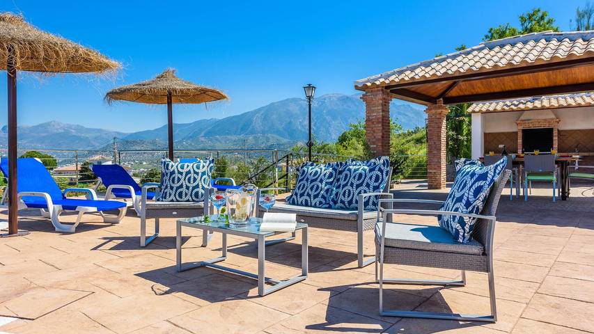 Casa rural para 6 personas, con balcón/terraza y piscina en Viñuela - 4