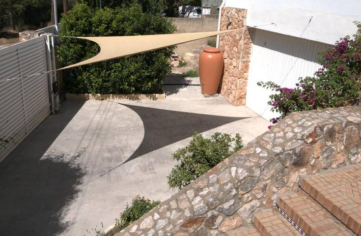 Chalet para 7 personas, con jardín además de piscina y vistas, Familias con niños en Cataluña - 3