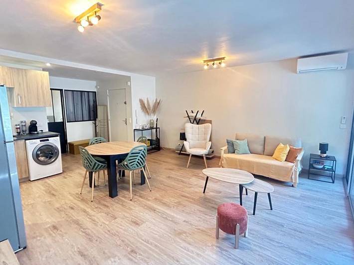 Gîte pour 4 personnes, avec balcon dans Office De Tourisme De Villefranche Sur Mer
