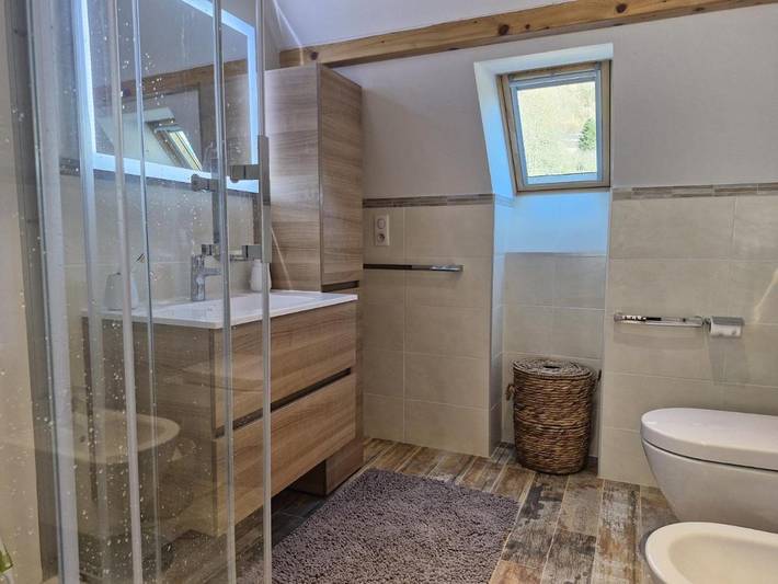 Location de vacances pour 6 personnes, avec jardin et vue à Louvie-Soubiron - 4