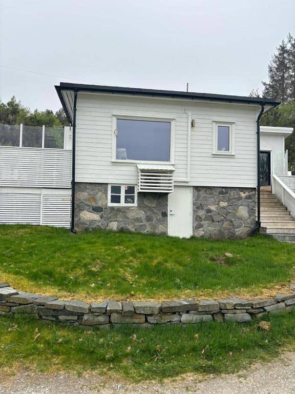 Ferienhaus für 6 Personen, mit Terrasse und Ausblick - 1