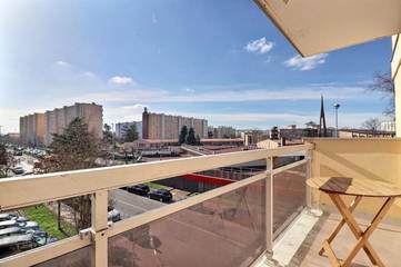 Gîte pour 4 personnes, avec balcon à Sainte-Foy-lès-Lyon