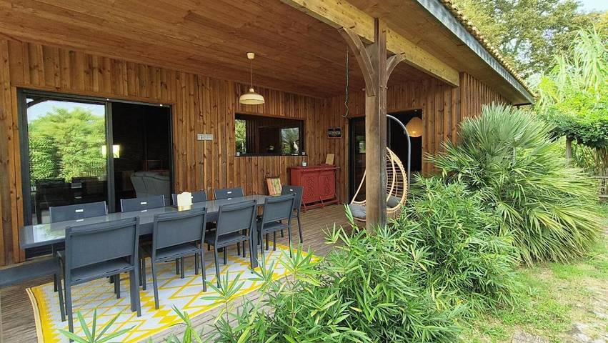 Chalet para 11 personas, con terraza además de vistas y piscina - 1