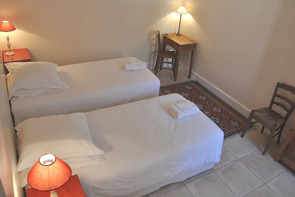Le Colombier, charming holiday home, 8-10 p., at the gates of Provence in Divajeu, Die region