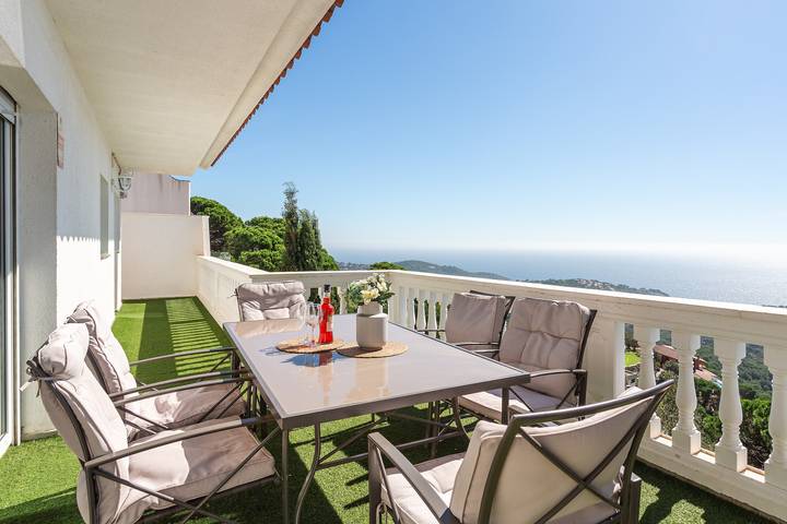 Villa für 10 Personen, mit Garten und Whirlpool an der Costa Brava - 2