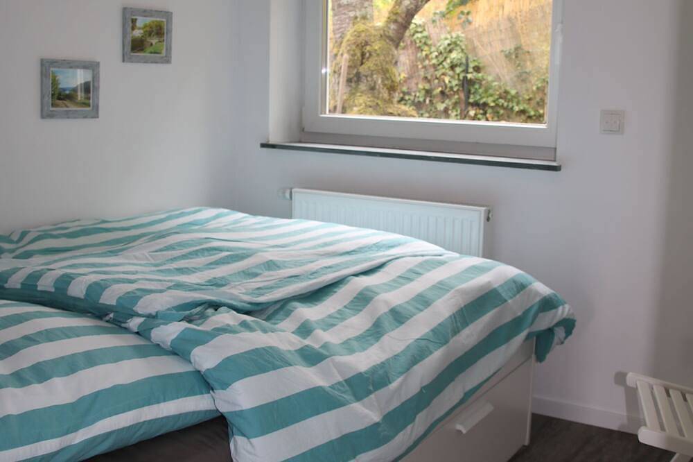 Ferienhaus \"Sonnenhang\" für 4 Personen Mosel - Löf Wanderurlaub in Burg Eltz, Löf