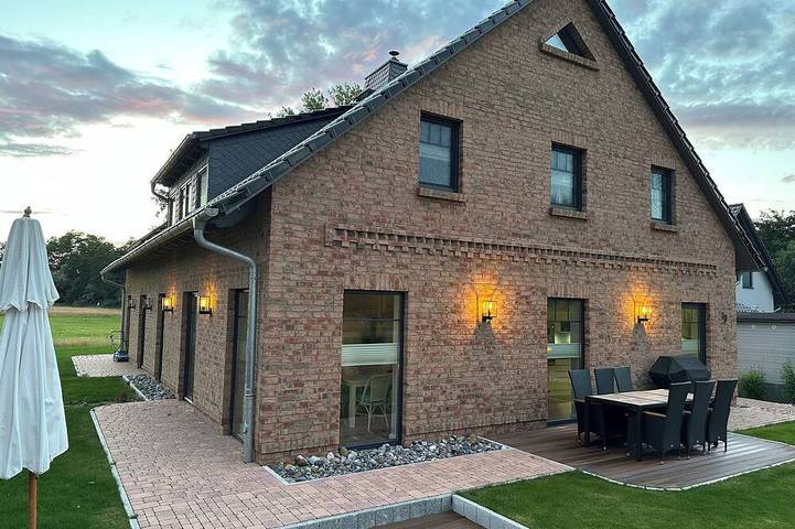 Ferienhaus für 6 Personen, mit Garten und Sauna sowie Terrasse in Alt Reddevitz