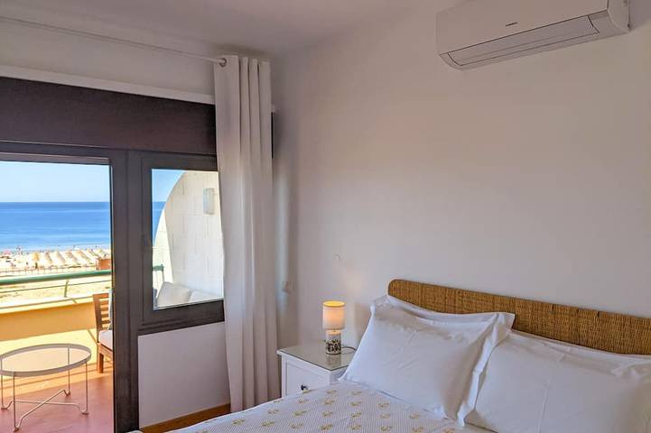 Ganze Wohnung, 1-Bett-Apartment Ocean Seasun Vacation Rentals (Preisnachlass für +28 Nächte) in Praia de Monte Gordo, Monte Gordo