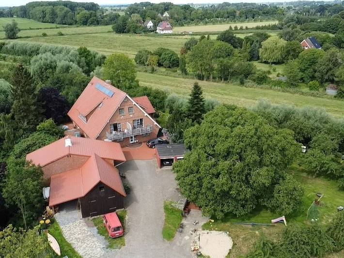 Ferienwohnung für 3 Personen, mit Ausblick und Garten, kinderfreundlich in Drochtersen - 2