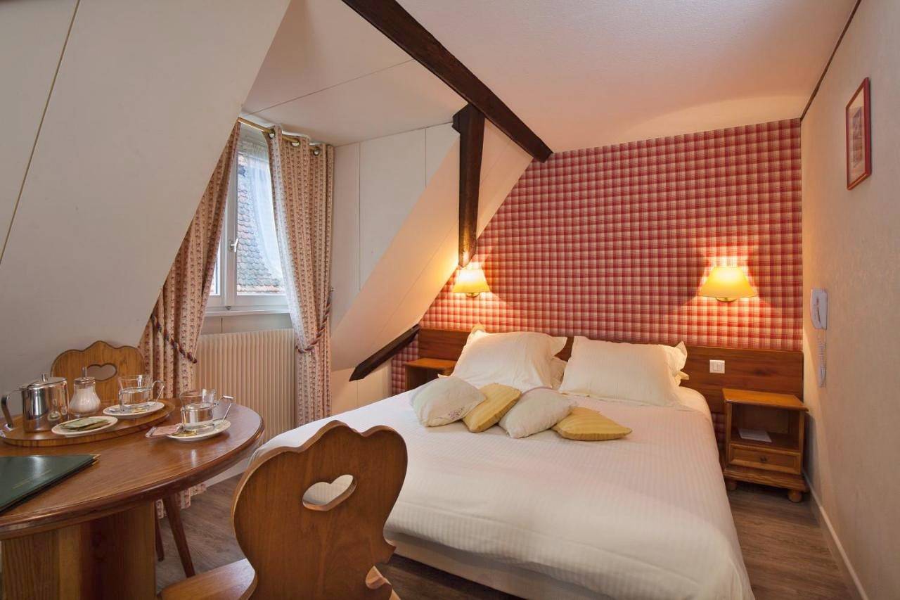 Logis Hôtel de la Tour in Ribeauvillé, Parc naturel régional des Ballons des Vosges
