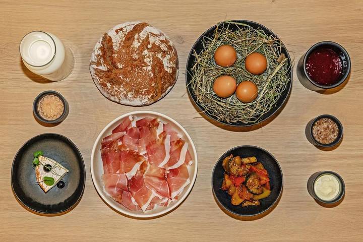 Villa für 8 Personen, mit Sauna und Garten sowie Pool und Whirlpool in Bayern - 3