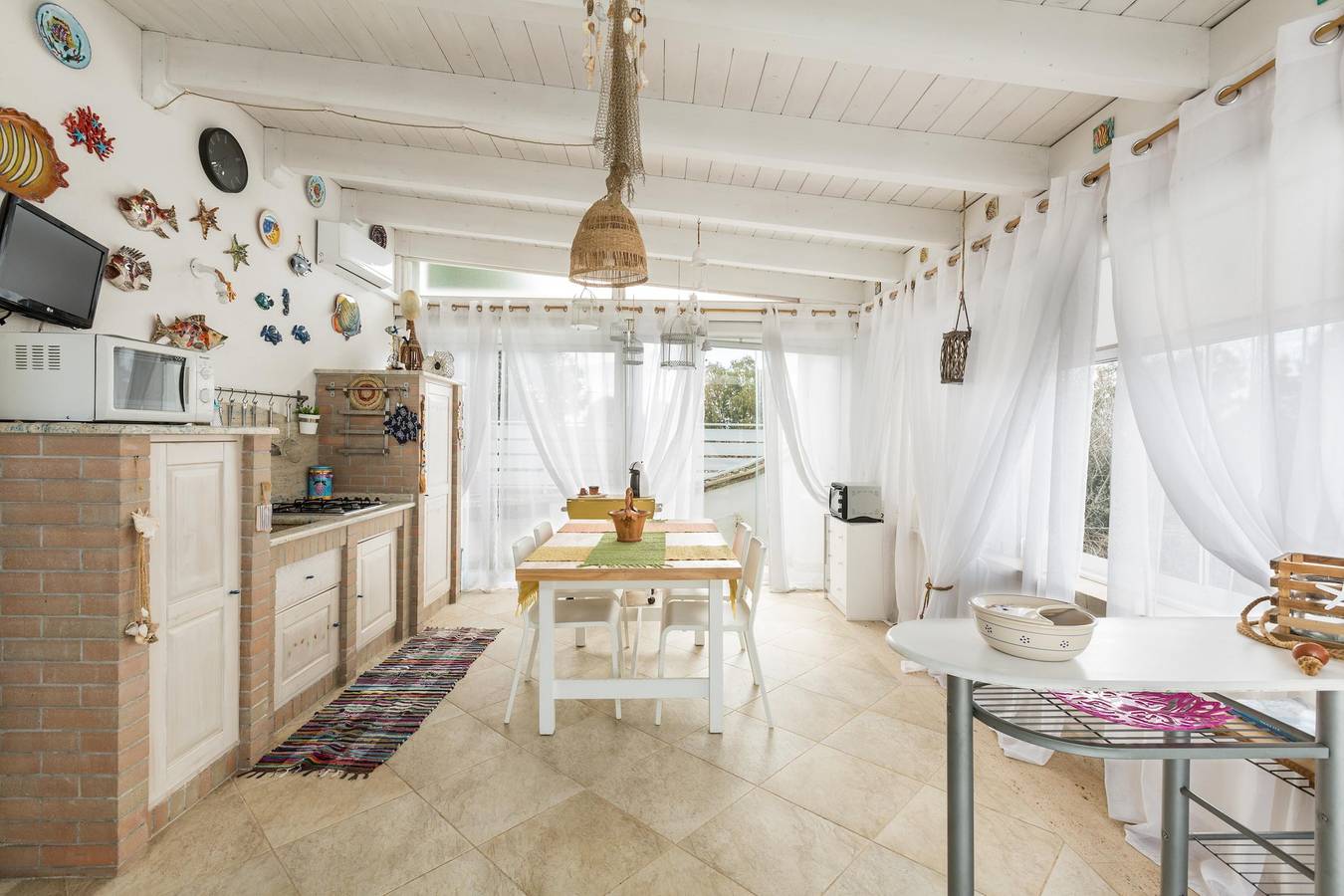 Casa de huéspuedes para 4 personas con balcón in Orange Sun, Porto Cesareo