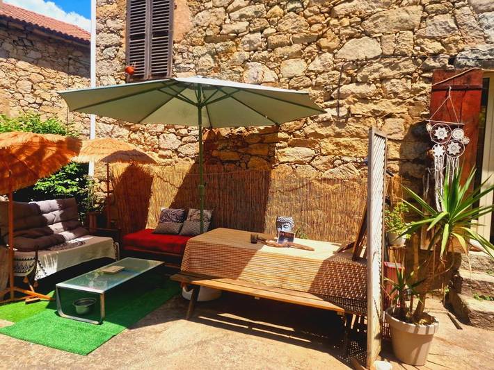 Location de vacances pour 2 personnes, avec jardin et vue à Ucciani - 3
