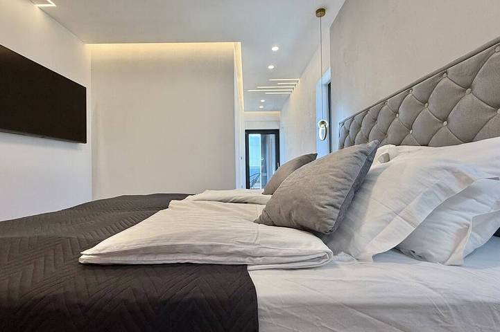 Villa für 12 Personen, mit Balkon und Garten, mit Haustier in Jasenice - 4