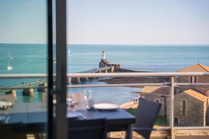 Gîte pour 4 personnes, avec balcon dans Prieure Saint Nicolas Les Sables D Olonne