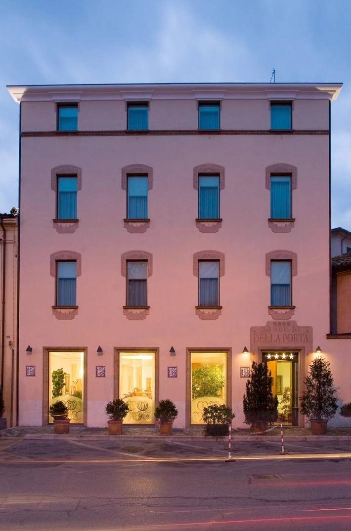 Appartamento per 4 persone, con Giardino e Sauna a Santarcangelo di Romagna