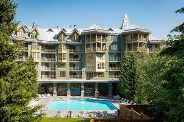 Glamping for 4 Guests in Whistler, Whistler Blackcomb, Picture 3
