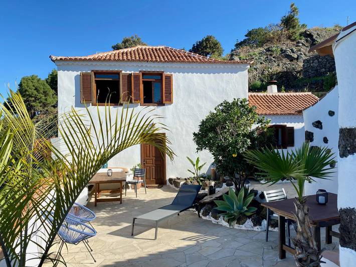 Chalet para 6 personas, con jacuzzi además de terraza y jardín, Familias con niños en Tenerife