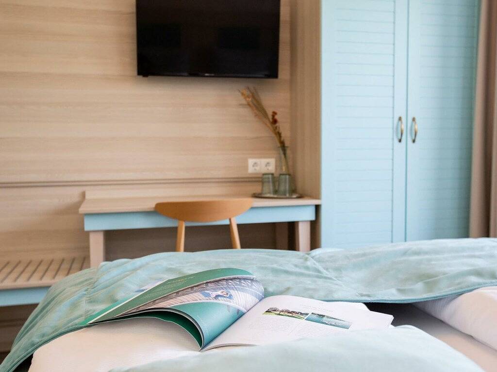 Charmante Ferienwohnung mit Terrasse, Küche und Zugang zum See – Wörthersee 300 m in Schiefling am See, Klagenfurt-Land