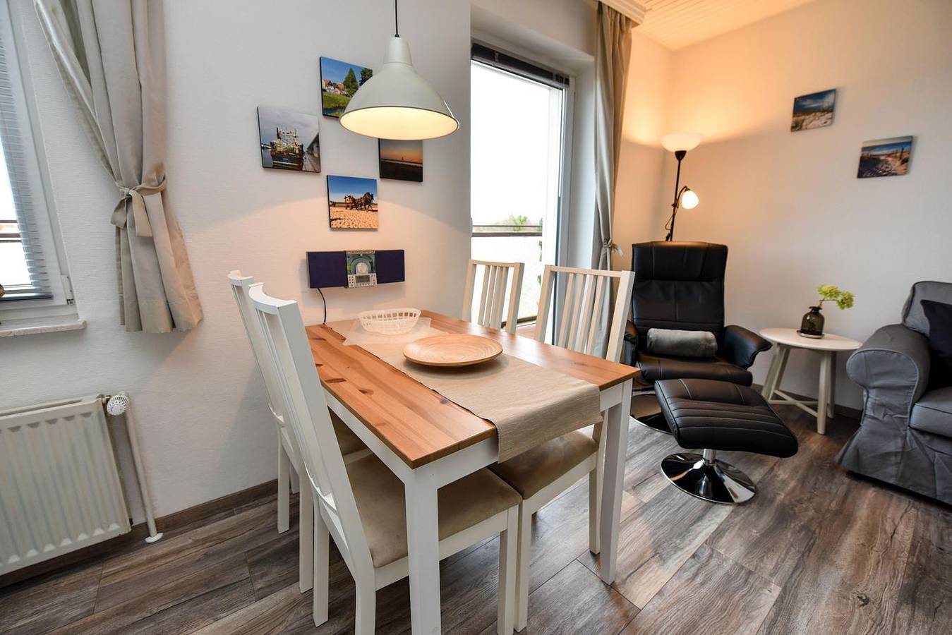 Ganze Wohnung, Sonnige Ferienwohnung mit schnuckeliger Dachterrasse im Haus Najade in Döse, Cuxhaven